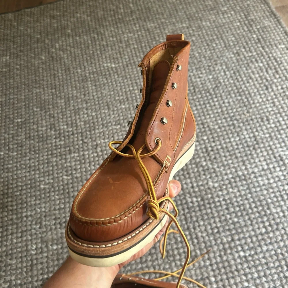 G.H. Bass & Co. Brown Leather Moc Toe Lace-Up Boots w/ Vibram soles